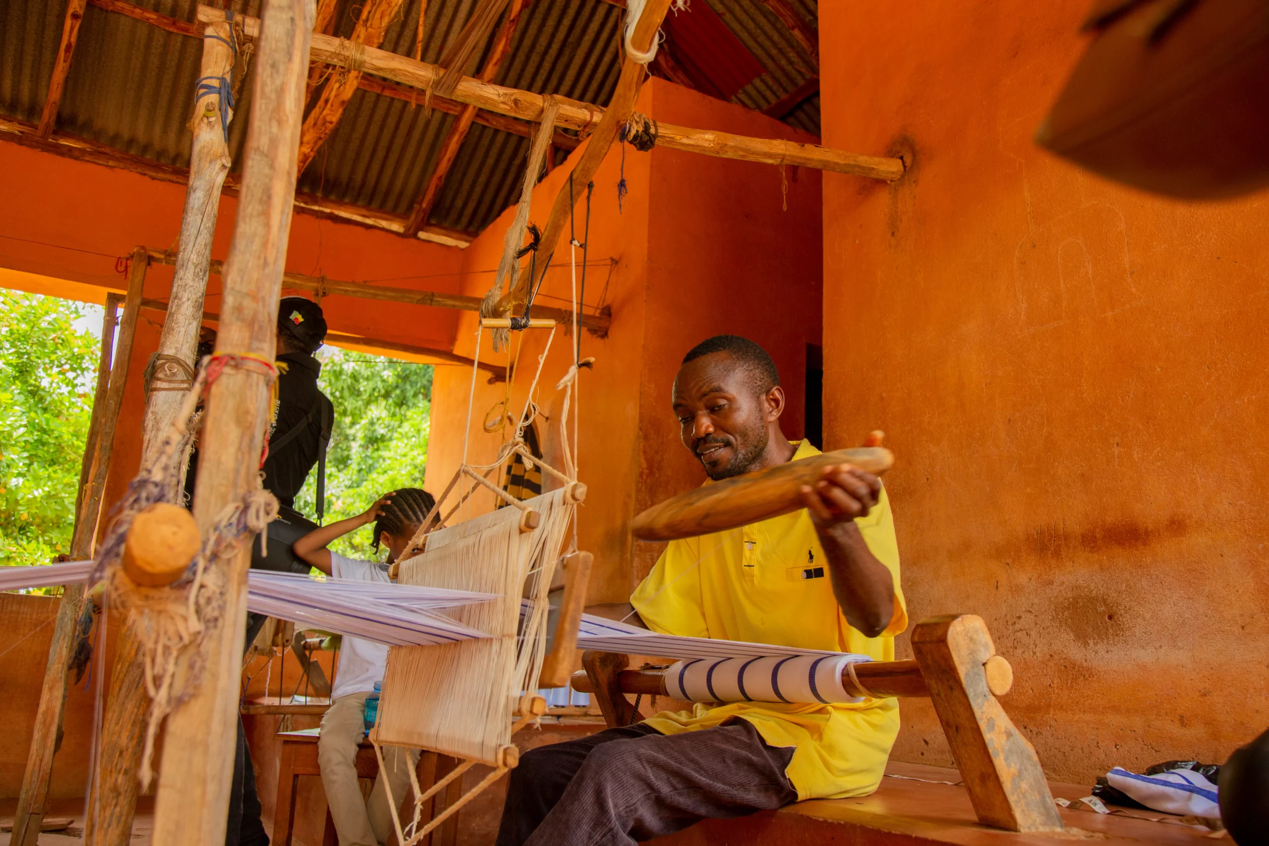 Atelier tissage à Abomey
