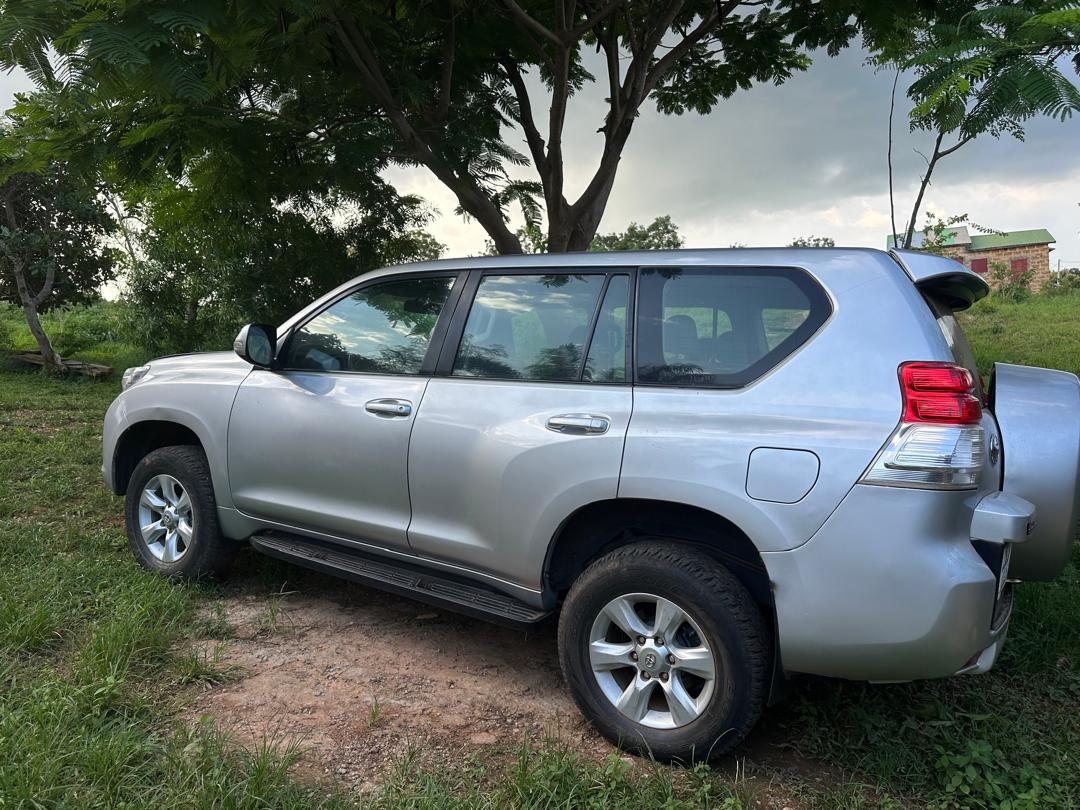 TOYOTA PRADO 2013